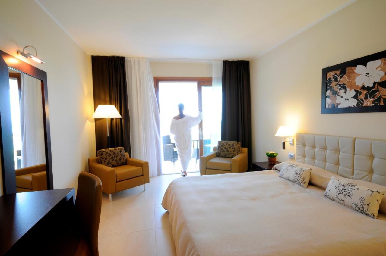 Pugnochiuso Resort Hotel Del Faro Vieste Exteriér fotografie